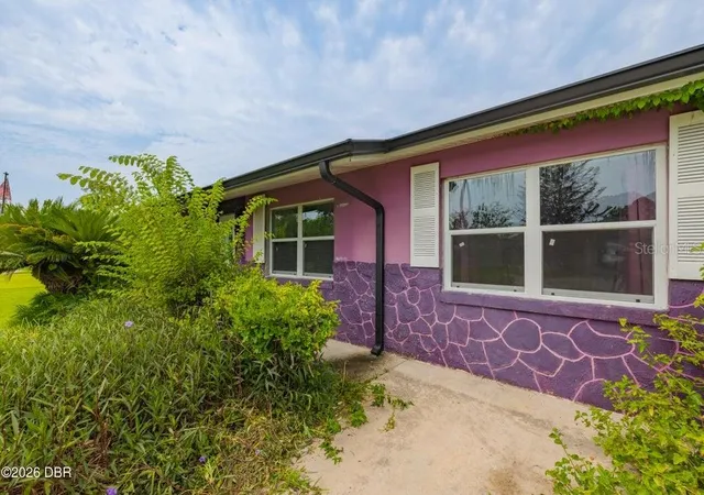 Photo 3 of Single family home for sale at 294 Eddie Ave, Daytona Beach, FL 32117 | MLS# V4951485 | Listing updated on 2026-10-06