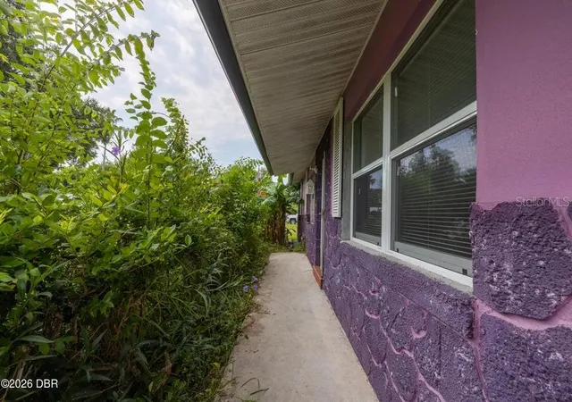Photo 4 of Single family home for sale at 294 Eddie Ave, Daytona Beach, FL 32117 | MLS# V4951485 | Listing updated on 2026-10-06