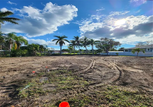 Photo 1 of Land for sale at 6915 9th Avenue Nw, Bradenton, FL 34209 | MLS# A4707312 | Listing updated on 2026-09-30