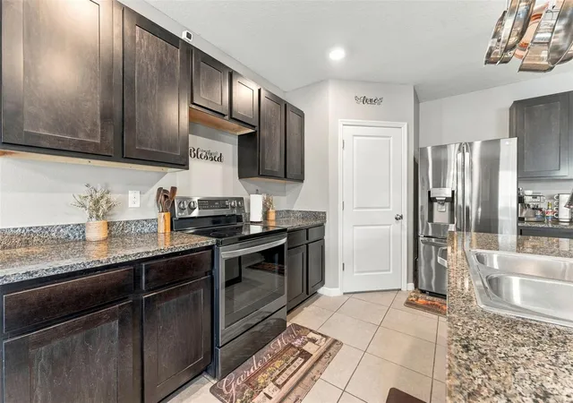 Photo 4 of Single family home for sale at 506 Diamond Ridge Rd, Seffner, FL 33584 | MLS# TB8551907 | Listing updated on 2026-09-26