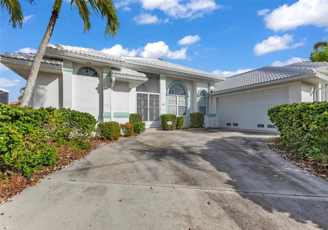 Photo 3 of Single family home for sale at 476 Macedonia Dr, Punta Gorda, FL 33950 | MLS# C7531185 | Listing updated on 2026-10-05
