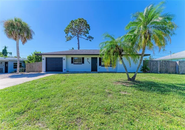 Photo 1 of Single family home for sale at 464 Beverly Rd, Venice, FL 34293 | MLS# N6145912 | Listing updated on 2026-09-28