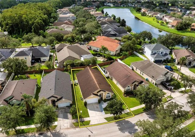 Photo 2 of Single family home for sale at 5737 Lake Champlain Dr, Orlando, FL 32829 | MLS# O6444577 | Listing updated on 2026-09-25