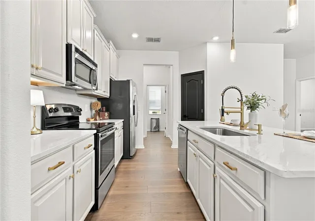 Photo 4 of Single family home for sale at 18928 Hampstead Heath Ct, Land O Lakes, FL 34638 | MLS# TB8551915 | Listing updated on 2026-09-25