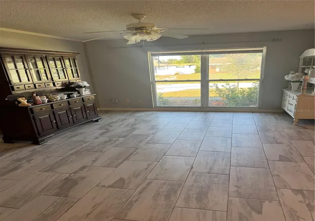 Photo 4 of Single family home for sale at 1818 Orange Hl Dr, Brandon, FL 33510 | MLS# TB8551916 | Listing updated on 2026-10-04