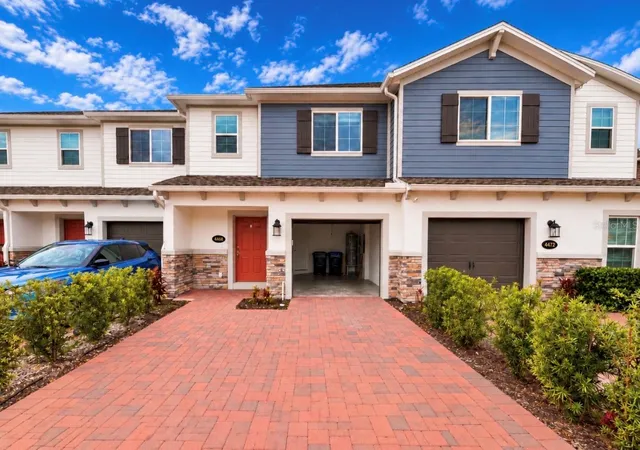 Photo 2 of Townhouse for sale at 4468 Campsite Loop, Orlando, FL 32824 | MLS# S5158261 | Listing updated on 2026-09-25