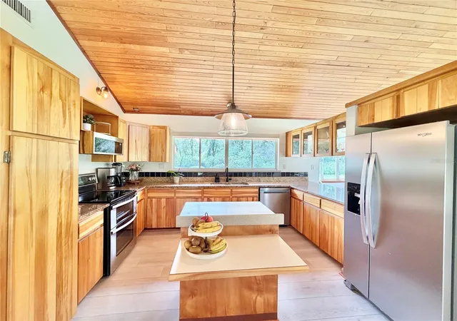 Photo 3 of Single family home for sale at 12212 Nw 194th Terrace, Alachua, FL 32615 | MLS# GC543772 | Listing updated on 2026-09-29
