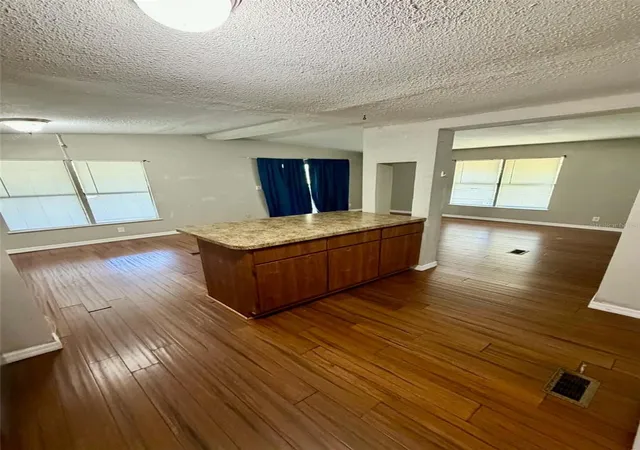 Photo 4 of Manufactured home for sale at 6552 SE 112th Street, Belleview, FL 34420 | MLS# OM732855 | Listing updated on 2026-09-25