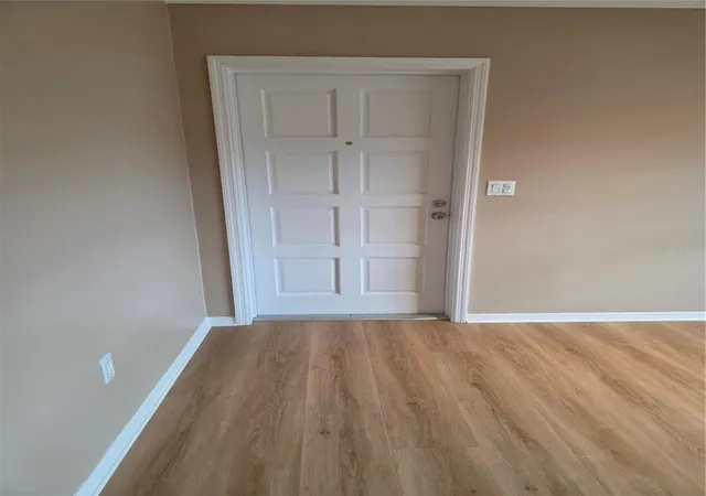Photo 3 of Condo for sale at 5800 Hollywood Blvd #125, Sarasota, FL 34231 | MLS# TB8551919 | Listing updated on 2026-10-09
