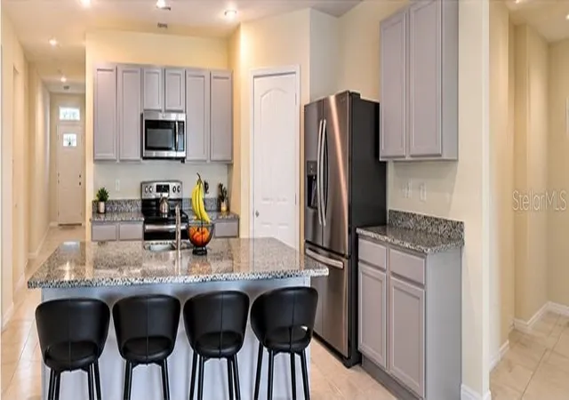 Photo 3 of Single family home for sale at 11115 Amber Ridge Dr, Zellwood, FL 32798 | MLS# O6444584 | Listing updated on 2026-09-29