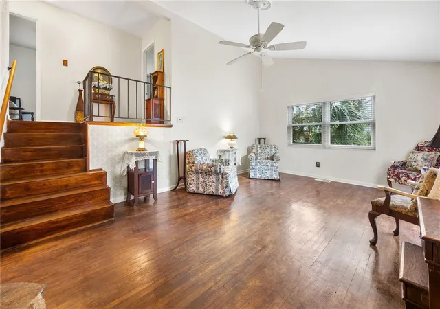 Photo 3 of Single family home for sale at 1829 Se 6th Avenue, Ocala, FL 34471 | MLS# OM732856 | Listing updated on 2026-10-10