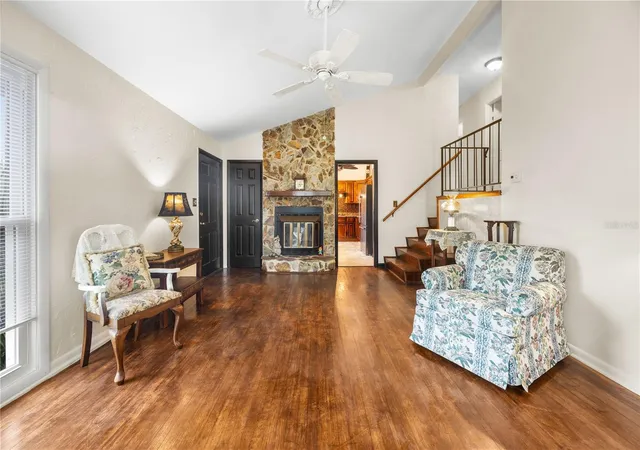 Photo 3 of Single family home for sale at 1829 SE 6th Avenue, Ocala, FL 34471 | MLS# OM732856 | Listing updated on 2026-10-10