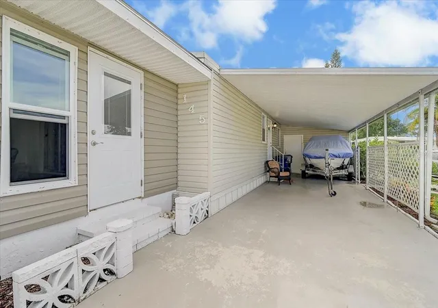 Photo 3 of Manufactured home for sale at 145 Edgewood Dr, Osprey, FL 34229 | MLS# A4707317 | Listing updated on 2026-10-04