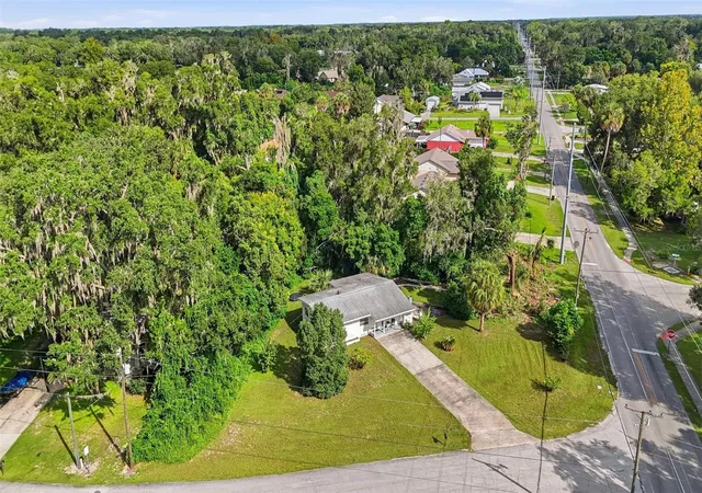 Photo 2 of Single family home for sale at 701 Springbank Ave, Orange City, FL 32763 | MLS# V4951487 | Listing updated on 2026-09-27