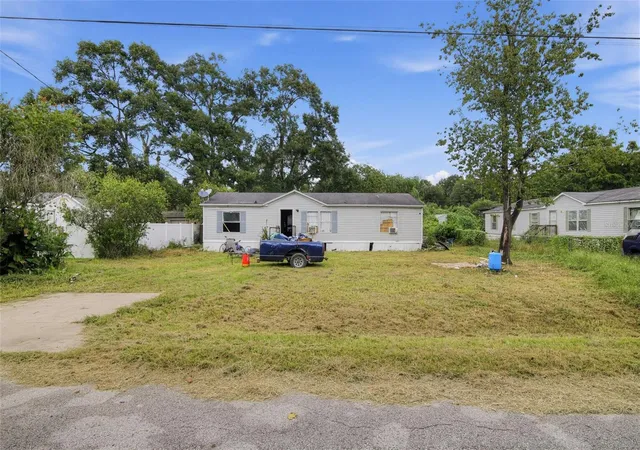 Photo 2 of Manufactured home for sale at 4915 Se 149th Street, Summerfield, FL 34491 | MLS# O6444590 | Listing updated on 2026-09-25