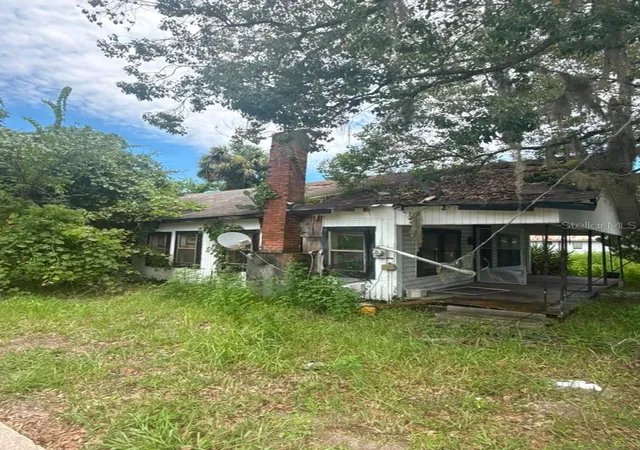 Photo 1 of Single family home for sale at 519 Nw Wilson St, Lake City, FL 32055 | MLS# TB8551936 | Listing updated on 2026-10-07