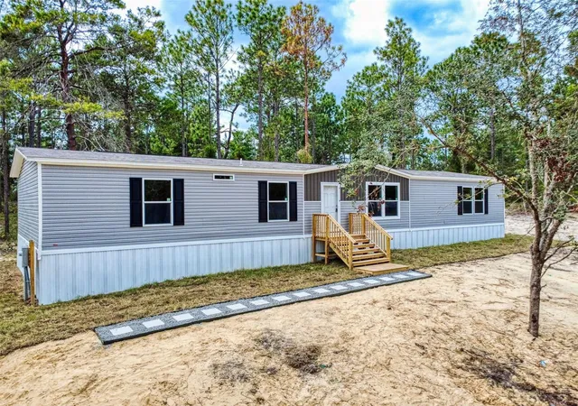 Photo 1 of Manufactured home for sale at 730 Ne 131 Avenue, Williston, FL 32696 | MLS# A4707321 | Listing updated on 2026-09-26