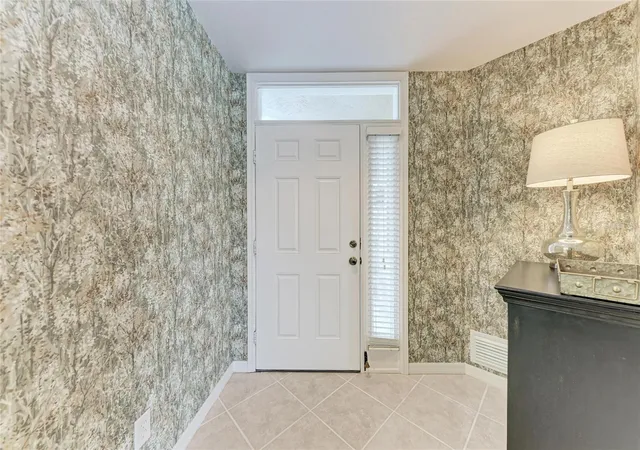 Photo 3 of Condo for sale at 119 Woodbridge Dr #103, Venice, FL 34293 | MLS# A4707322 | Listing updated on 2026-10-03