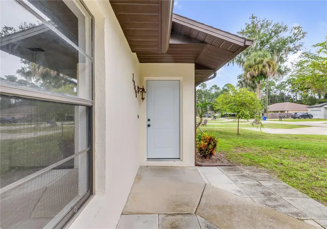 Photo 3 of Single family home for sale at 2948 India Palm Dr, Edgewater, FL 32141 | MLS# NS1089337 | Listing updated on 2026-10-09