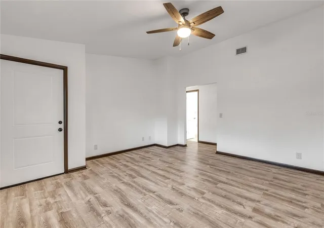 Photo 4 of Single family home for sale at 2948 India Palm Dr, Edgewater, FL 32141 | MLS# NS1089337 | Listing updated on 2026-10-09