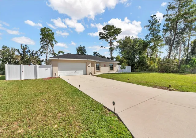 Photo 3 of Single family home for sale at 2308 SW 168th Loop, Ocala, FL 34473 | MLS# OM732858 | Listing updated on 2026-09-26