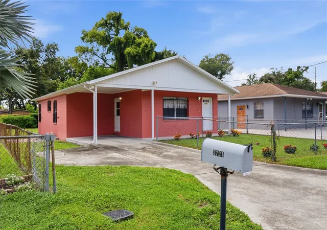 Photo 2 of Single family home for sale at 3721 E N Bay St, Tampa, FL 33610 | MLS# TB8551940 | Listing updated on 2026-10-28