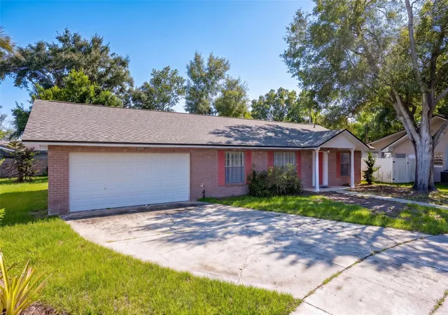 Photo 1 of Single family home for sale at 5164 Jennifer Pl, Orlando, FL 32807 | MLS# A4707324 | Listing updated on 2026-10-18