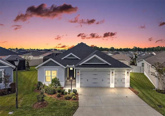 Single family home for sale at 6996 Dwight Dr, THE VILLAGES, FL 34762 | MLS# G5118240