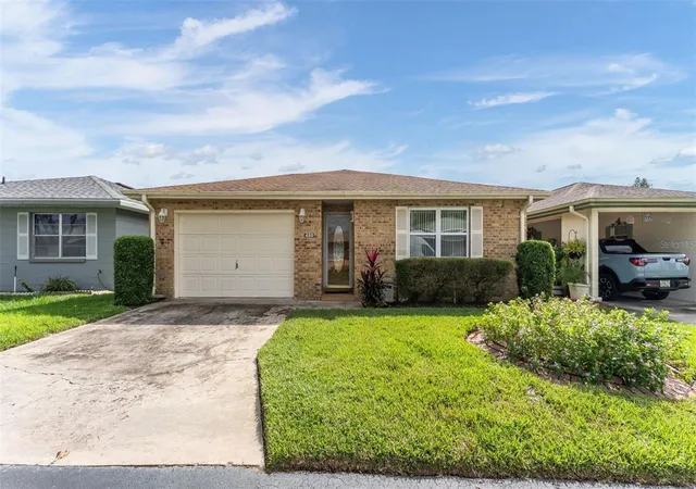 Photo 1 of Single family home for sale at 450 Nighthawk Dr, Lakeland, FL 33813 | MLS# L4965327 | Listing updated on 2026-10-22