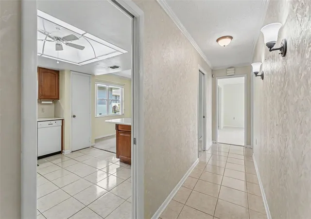 Photo 2 of Single family home for sale at 450 Nighthawk Dr, Lakeland, FL 33813 | MLS# L4965327 | Listing updated on 2026-10-22