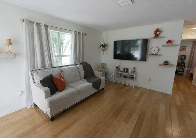 Photo 4 of Single family home for sale at 580 Merrimac St, Deltona, FL 32725 | MLS# O6444608 | Listing updated on 2026-09-25
