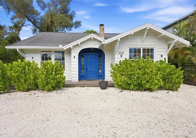 Photo 1 of Single family home for sale at 4116 Swift Rd, Sarasota, FL 34231 | MLS# C7531190 | Listing updated on 2026-09-25