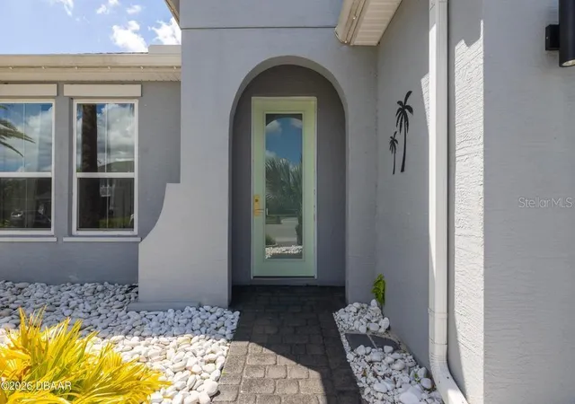 Photo 3 of Single family home for sale at 171 Azure Ct, Daytona Beach, FL 32124 | MLS# V4951494 | Listing updated on 2026-10-08