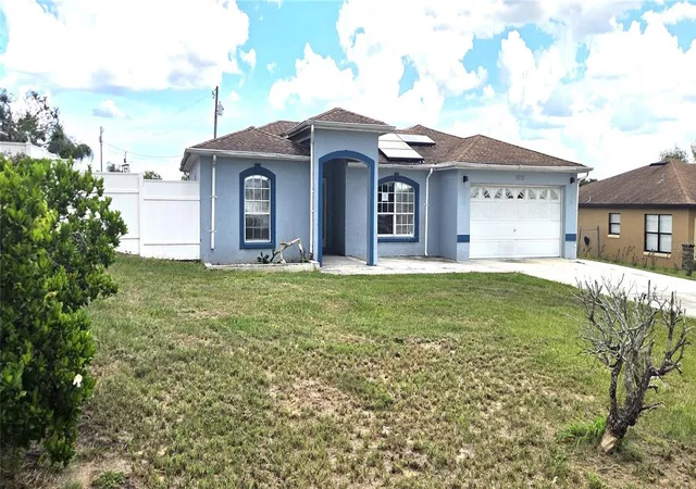 Photo 2 of Single family home for sale at 6012 Lake Ruth Dr E, Dundee, FL 33838 | MLS# L4965331 | Listing updated on 2026-10-01
