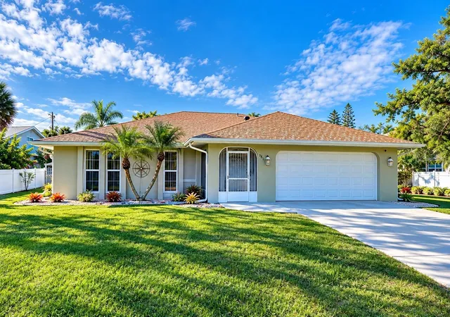 Photo 1 of Single family home for sale at 785 Cypress Rd, Venice, FL 34293 | MLS# N6145915 | Listing updated on 2026-09-28