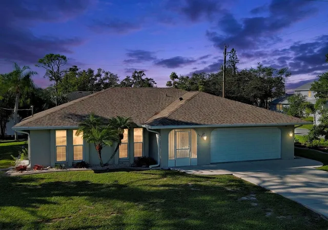 Photo 2 of Single family home for sale at 785 Cypress Rd, Venice, FL 34293 | MLS# N6145915 | Listing updated on 2026-09-28