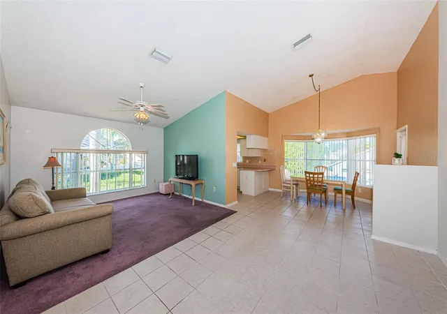 Photo 4 of Single family home for sale at 812 High Point Ct, Tarpon Springs, FL 34689 | MLS# W7889809 | Listing updated on 2026-10-03