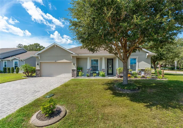 Photo 1 of Single family home for sale at 600 Sugar Ridge Dr, Deland, FL 32720 | MLS# V4951497 | Listing updated on 2026-10-04