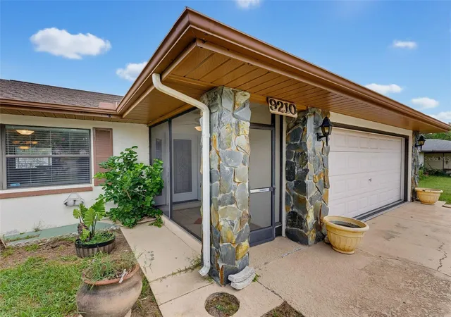 Photo 4 of Single family home for sale at 9210 N Fontana Way, Citrus Springs, FL 34434 | MLS# OM732862 | Listing updated on 2026-09-24
