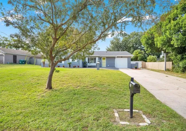 Photo 2 of Single family home for sale at 581 Fourwind St, Deltona, FL 32725 | MLS# O6444625 | Listing updated on 2026-10-04