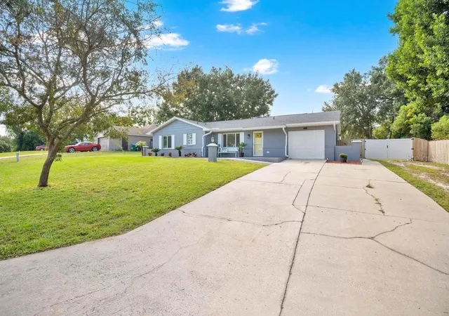 Photo 3 of Single family home for sale at 581 Fourwind St, Deltona, FL 32725 | MLS# O6444625 | Listing updated on 2026-10-04