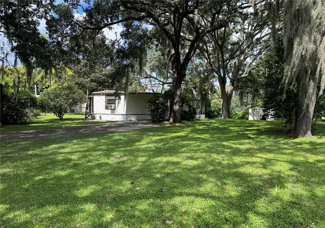 Photo 2 of Manufactured home for sale at 9613 Andy Dr, Hudson, FL 34669 | MLS# W7889811 | Listing updated on 2026-09-25