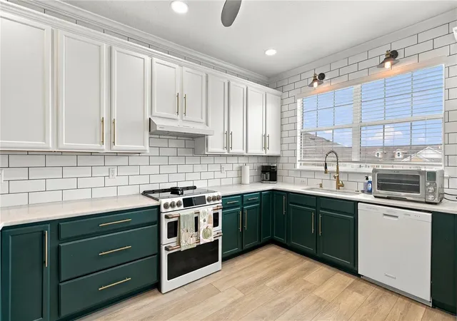 Photo 4 of Townhouse for sale at 17404 Chateau Pine Way, Clermont, FL 34711 | MLS# O6444630 | Listing updated on 2026-09-25