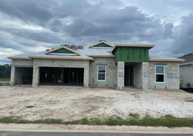 Photo 2 of Single family home for sale at 33821 Twilight Sea Pl, Dade City, FL 33525 | MLS# TB8551979 | Listing updated on 2026-10-01