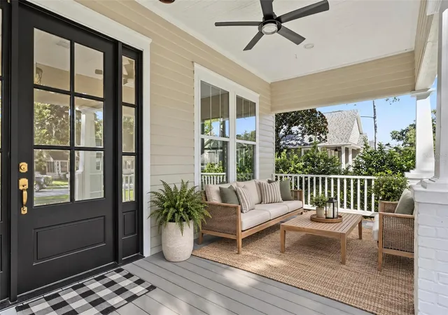 Photo 3 of Single family home for sale at 206 N Highland Ave, Winter Garden, FL 34787 | MLS# O6444632 | Listing updated on 2026-10-22