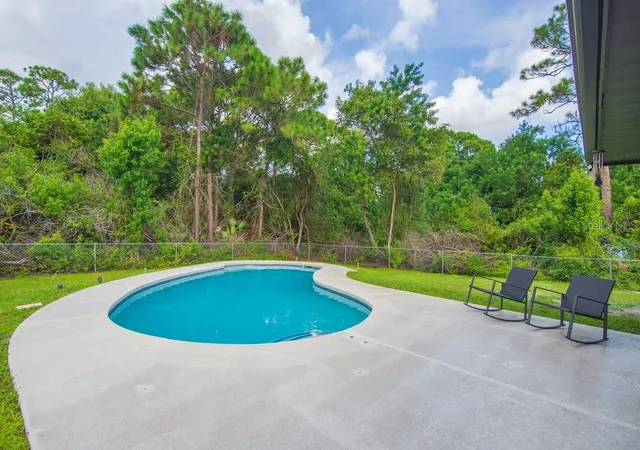 Photo 2 of Single family home for sale at 5717 Birch Dr, Fort Pierce, FL 34982 | MLS# O6444638 | Listing updated on 2026-10-04