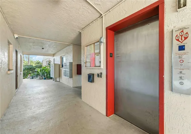 Photo 3 of Condo for sale at 3983 Lake Bayshore Dr #F-508, Bradenton, FL 34205 | MLS# A4707338 | Listing updated on 2026-10-04