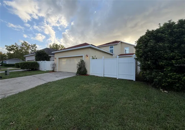 Photo 4 of Sale Pending at 3311 Pond Pine Rd, Saint Cloud, FL 34773 | MLS# O6444640 | Listing updated on 2026-10-20