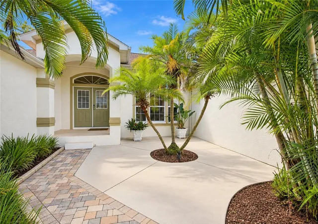 Photo 1 of Single family home for sale at 1225 Oak Tree Ln, Nokomis, FL 34275 | MLS# N6145918 | Listing updated on 2026-09-28