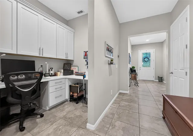 Photo 3 of Single family home for sale at 776 Grand Hilltop Dr, Apopka, FL 32703 | MLS# O6444643 | Listing updated on 2026-10-06